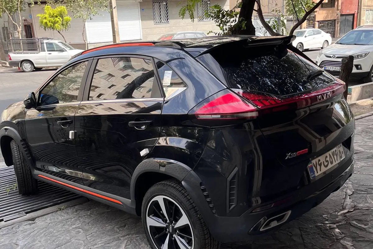 ام وی ام،  X33 کراس