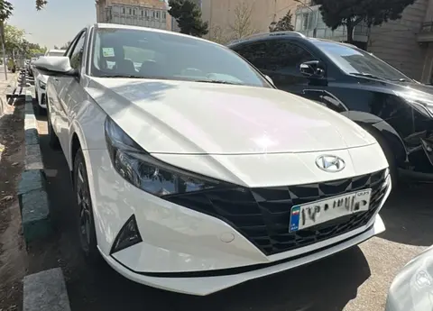 هیوندای، النترا