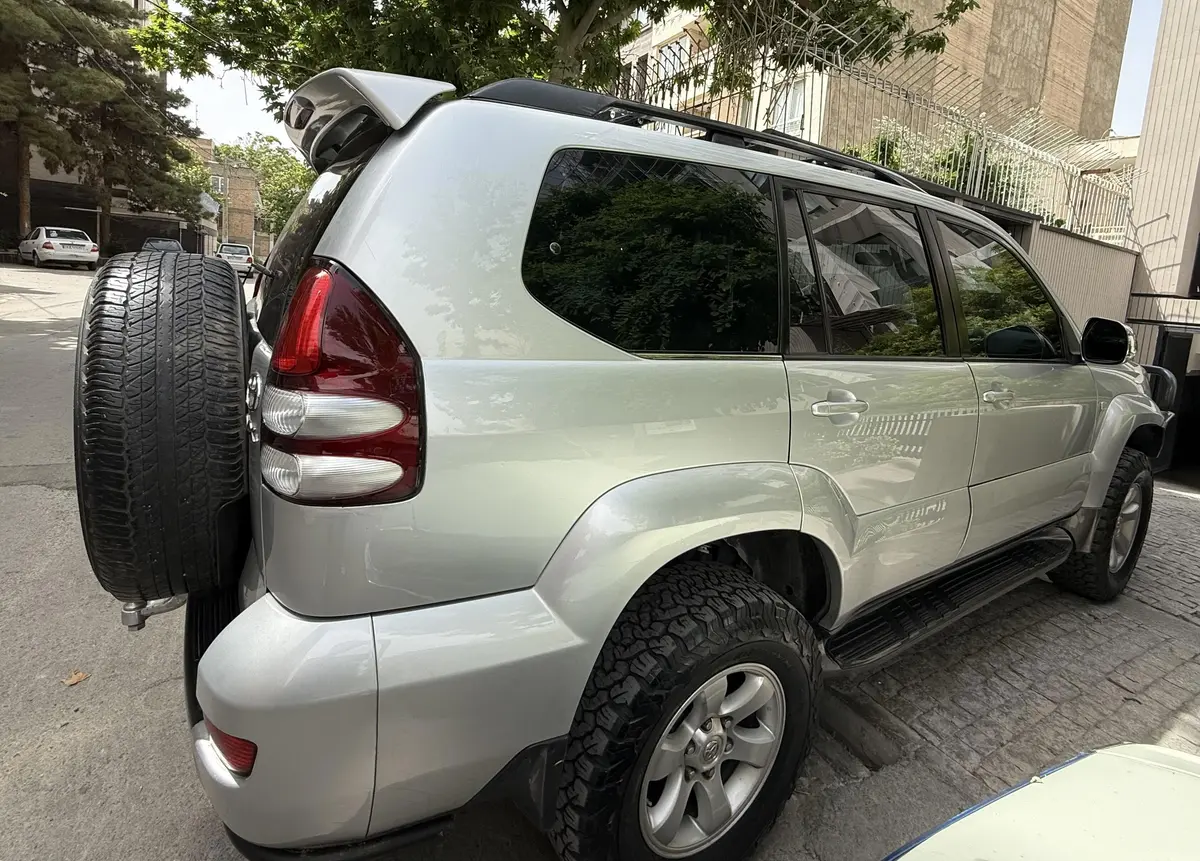 تویوتا  پرادو  چهار در
