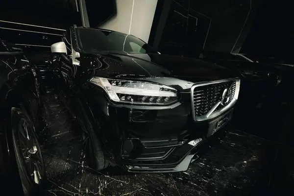 ولوو  XC90