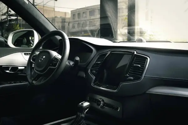ولوو  XC90