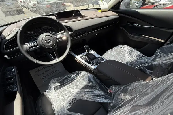 مزدا  CX-30