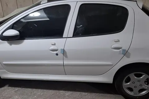 پژو، 207