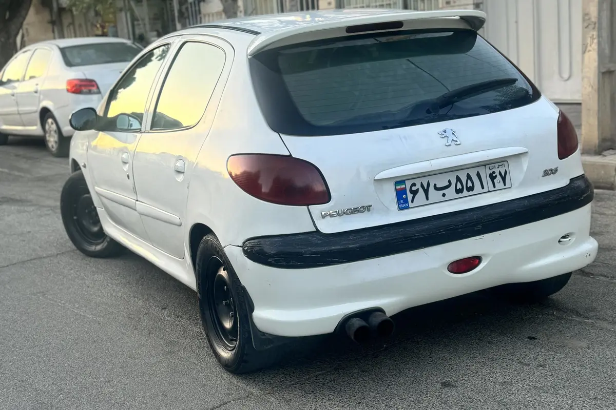 پژو،  206