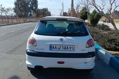 پژو، 206