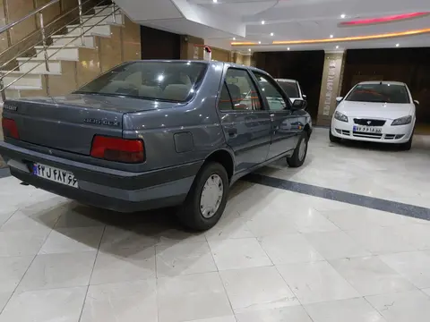 پژو، 405