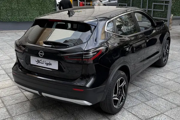 نیسان، قشقایی