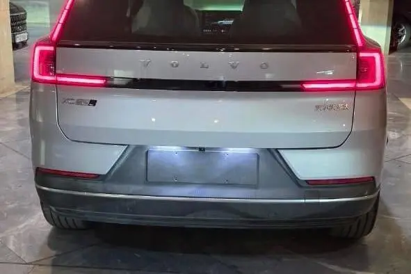 ولوو،  XC70