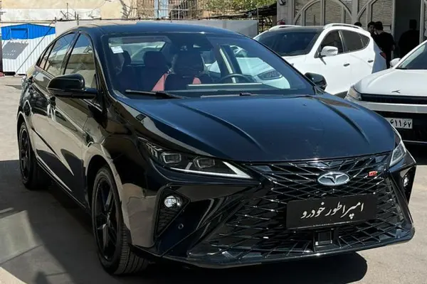 فونیکس، آریزو 6 جی تی (Z6 GT)