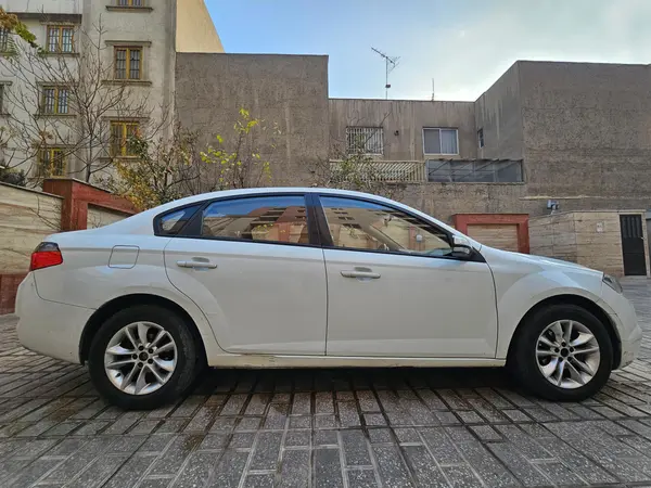 برلیانس، H330