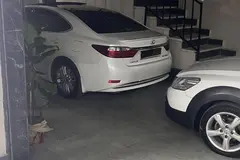 لکسوس، ES