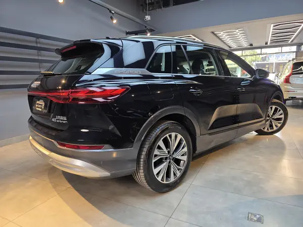 آئودی، Q5 e-tron