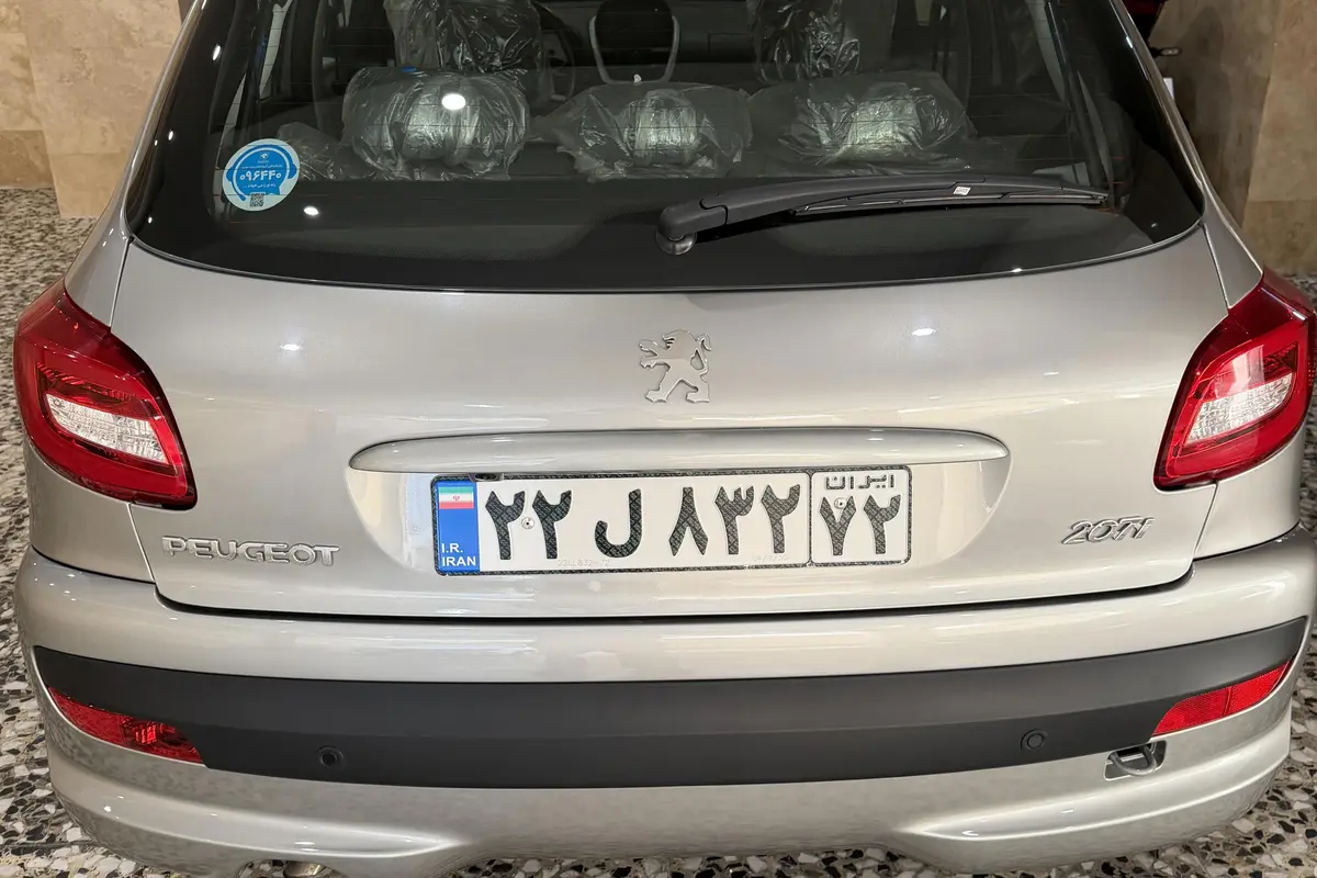 پژو،  207
