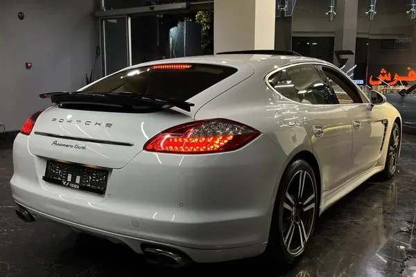 پورشه، پانامرا