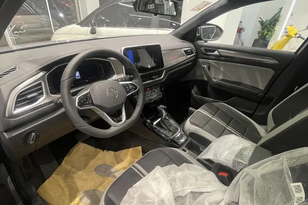 فولکس، تی راک