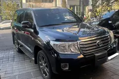 تویوتا، لندکروز چهار در