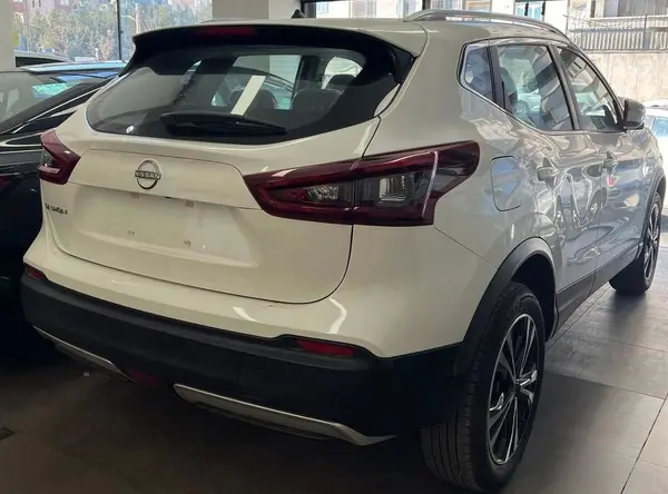 نیسان، قشقایی