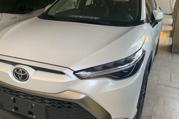 تویوتا، فرانت لندر هیبرید