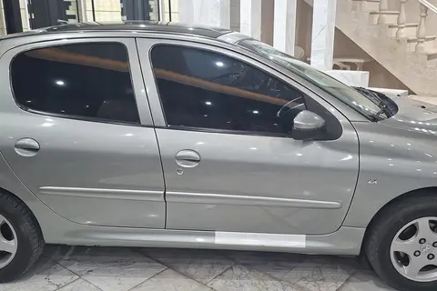 پژو، 207
