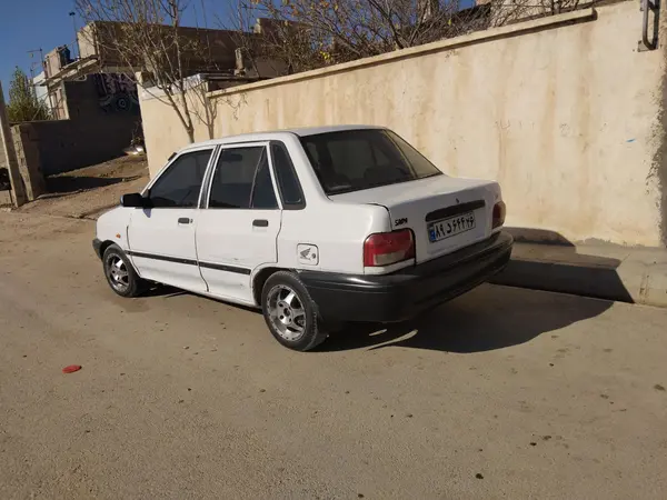 پراید، صندوق دار