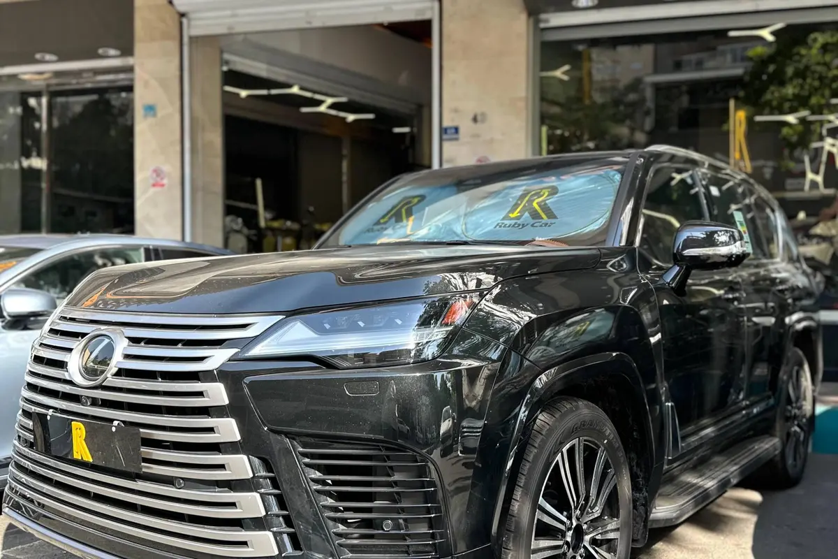 لکسوس،  LX