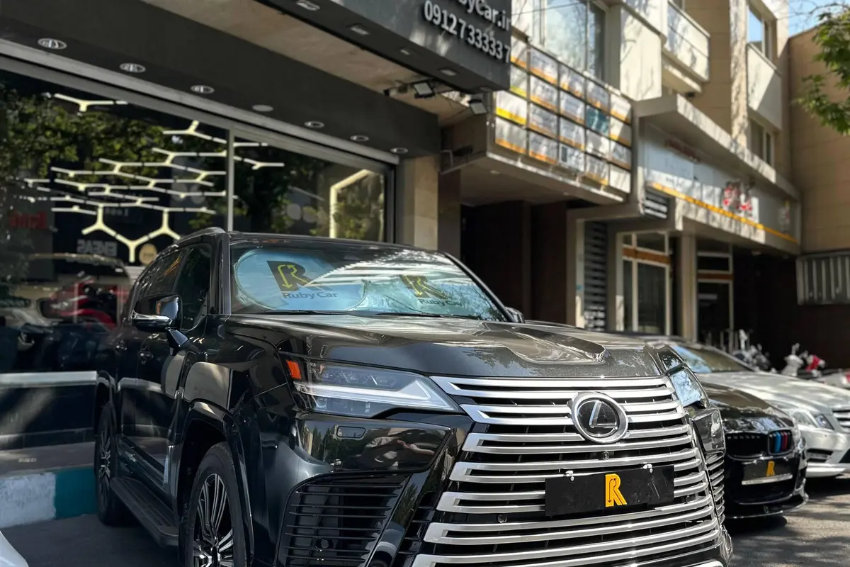 لکسوس،  LX