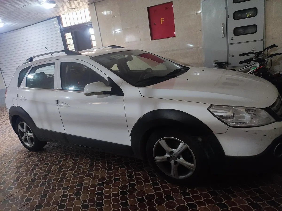 دانگ فنگ،  H30 کراس