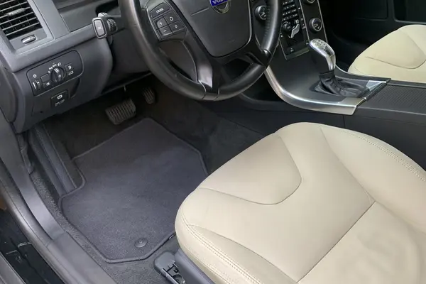 ولوو  XC60
