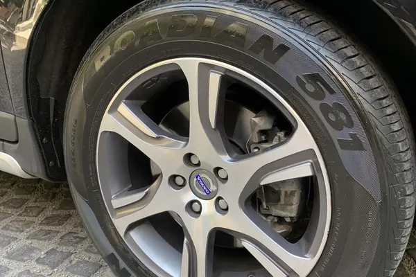 ولوو  XC60