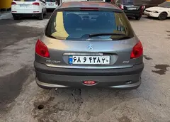 پژو، 206