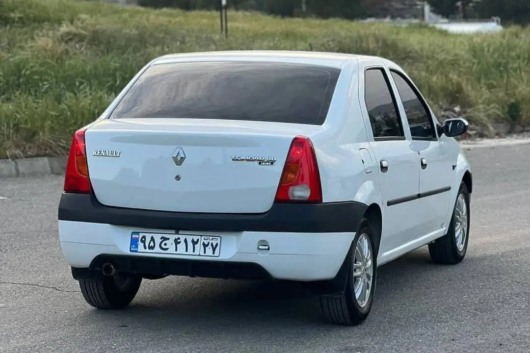 رنو،  تندر 90
