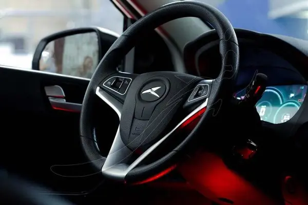 کی ام سی، ایگل