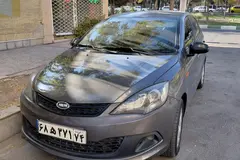 ام وی ام، 315هاچ بک