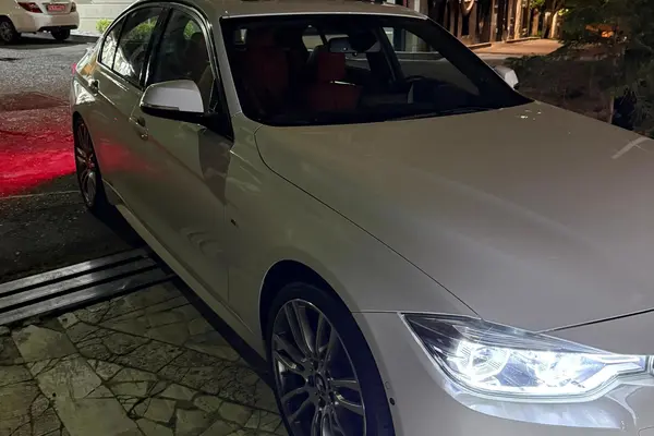 ب ام و، سری 3 سدان