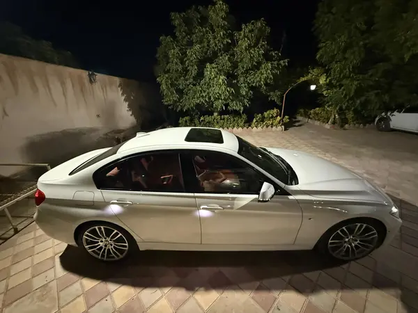 ب ام و، سری 3 سدان