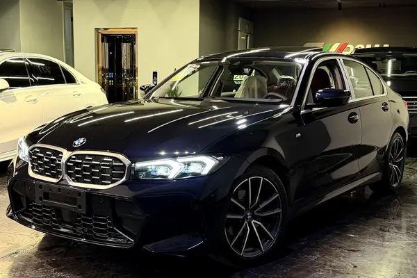 ب ام و، سری 3 سدان