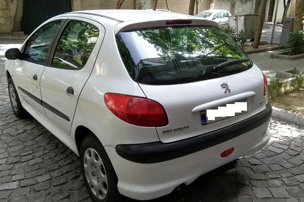 پژو  206