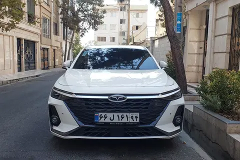 فونیکس، آریزو 8 (Z8)