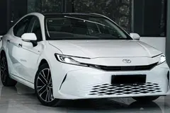 تویوتا، کمری هیبرید