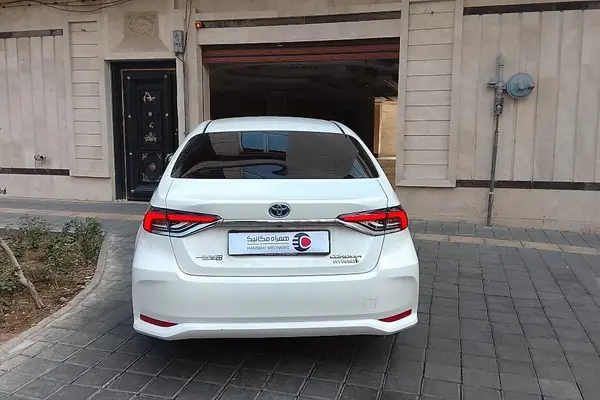 تویوتا، کرولا هیبرید