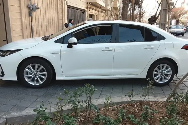 تویوتا، کرولا هیبرید