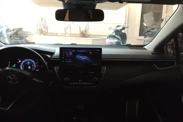 تویوتا، کرولا هیبرید