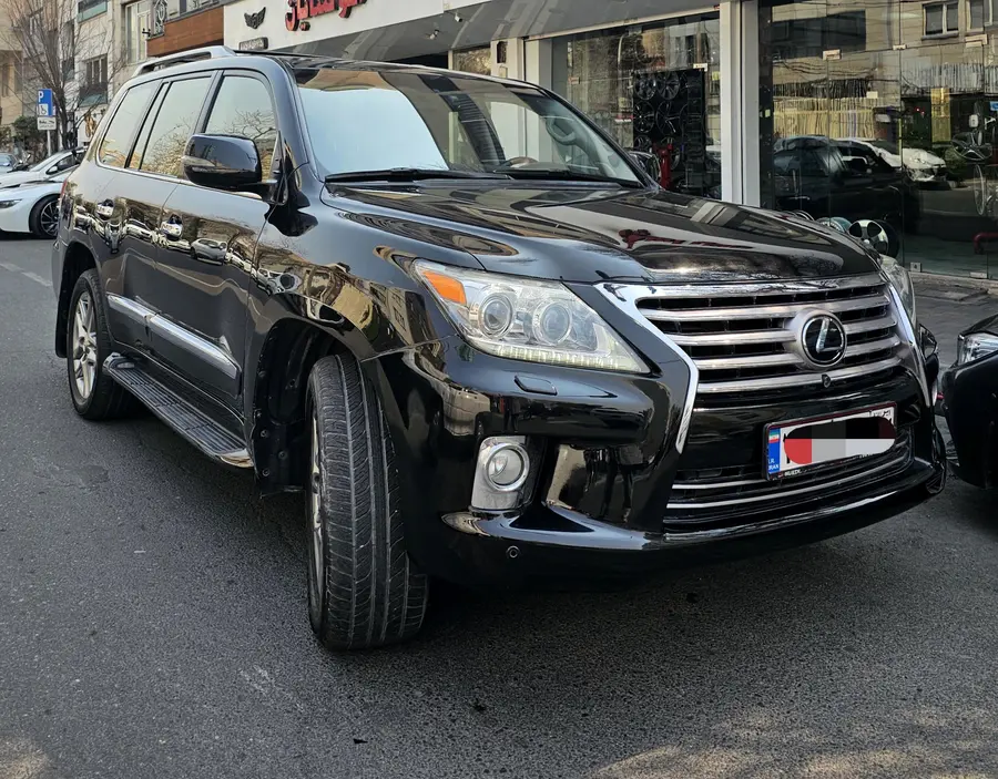 لکسوس، LX