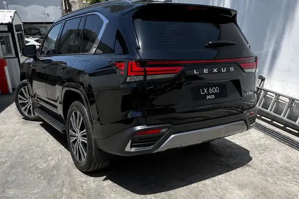 لکسوس  LX