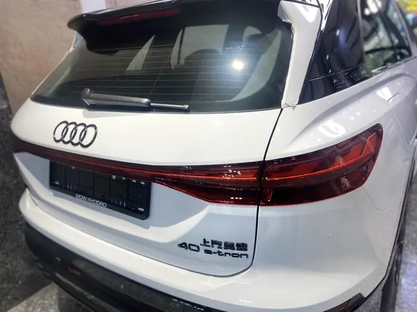 آئودی، Q5 e-tron