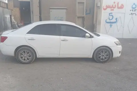 زوتی، آریو