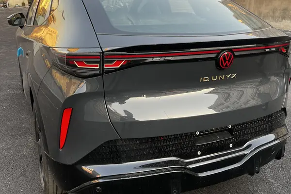 فولکس، آی دی یونیکس