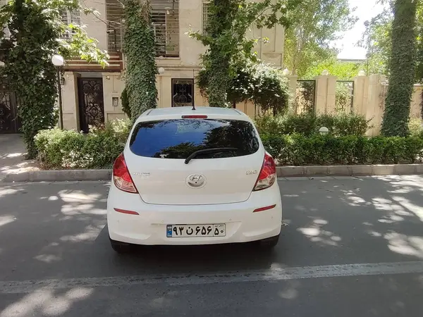 هیوندای  i20