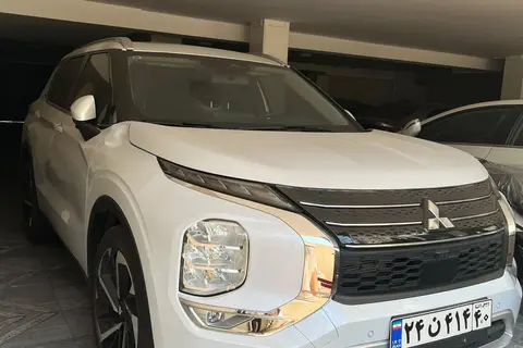 میتسوبیشی، اوتلندر