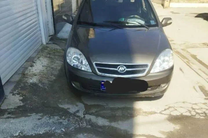 لیفان،  520i